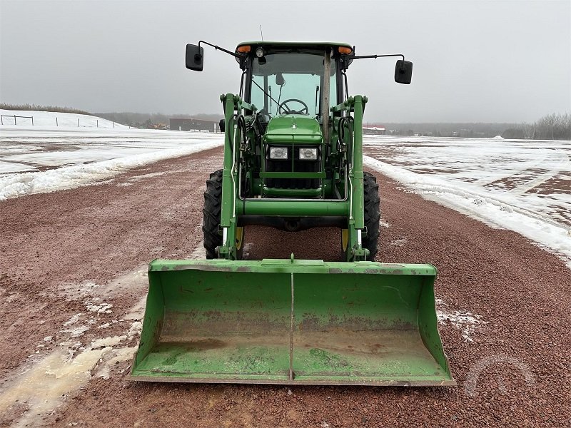 2005 John Deere 5425