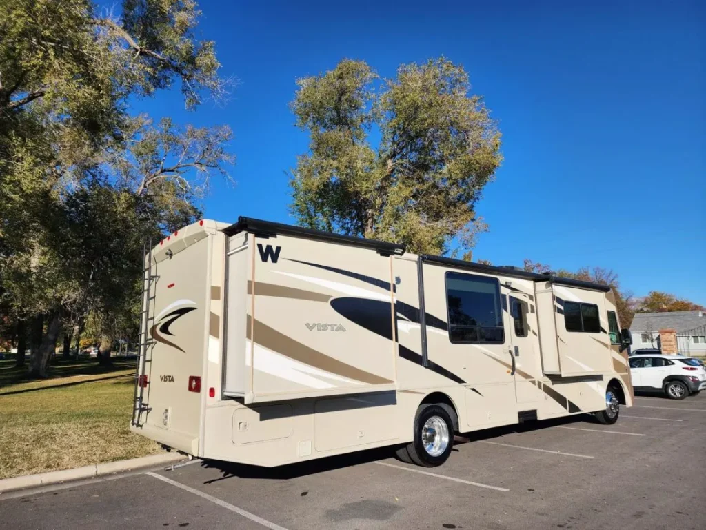 2015 Winnebago Vista 36Y